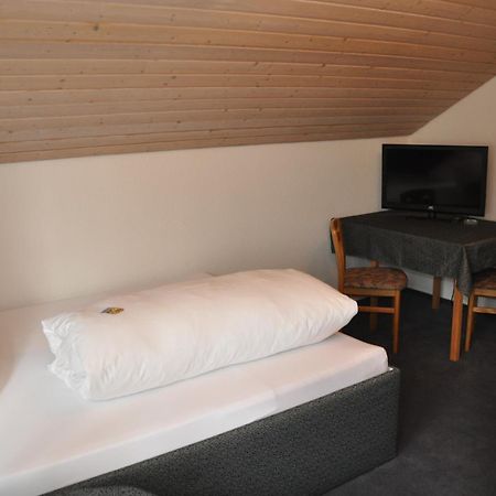 Gaestehaus Ullmannshof Kirchheim am Neckar Chambre photo