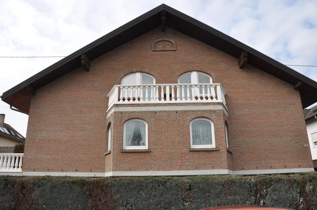 Gaestehaus Ullmannshof Kirchheim am Neckar Extérieur photo