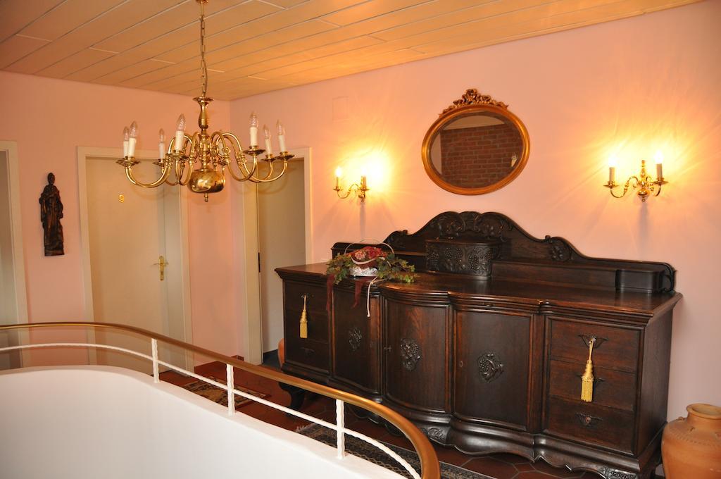 Gaestehaus Ullmannshof Kirchheim am Neckar Extérieur photo